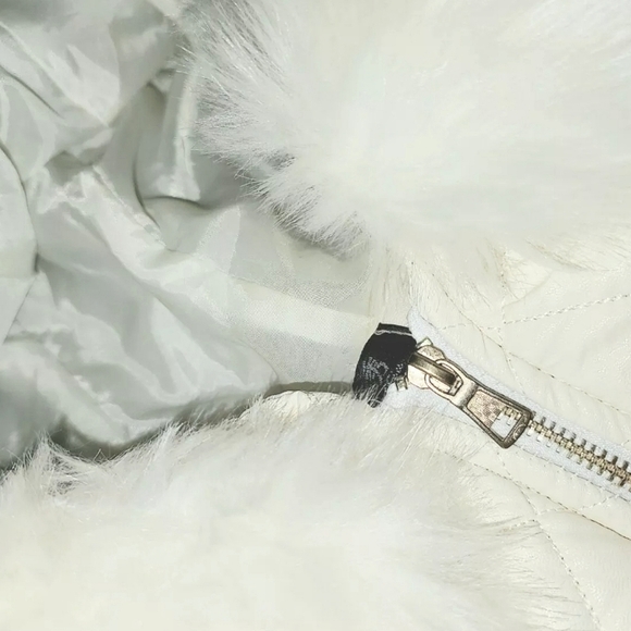 🎄🎁 NEW Girls Kawai Faux Fur Winter Jacket Coat - Picture 2 of 3